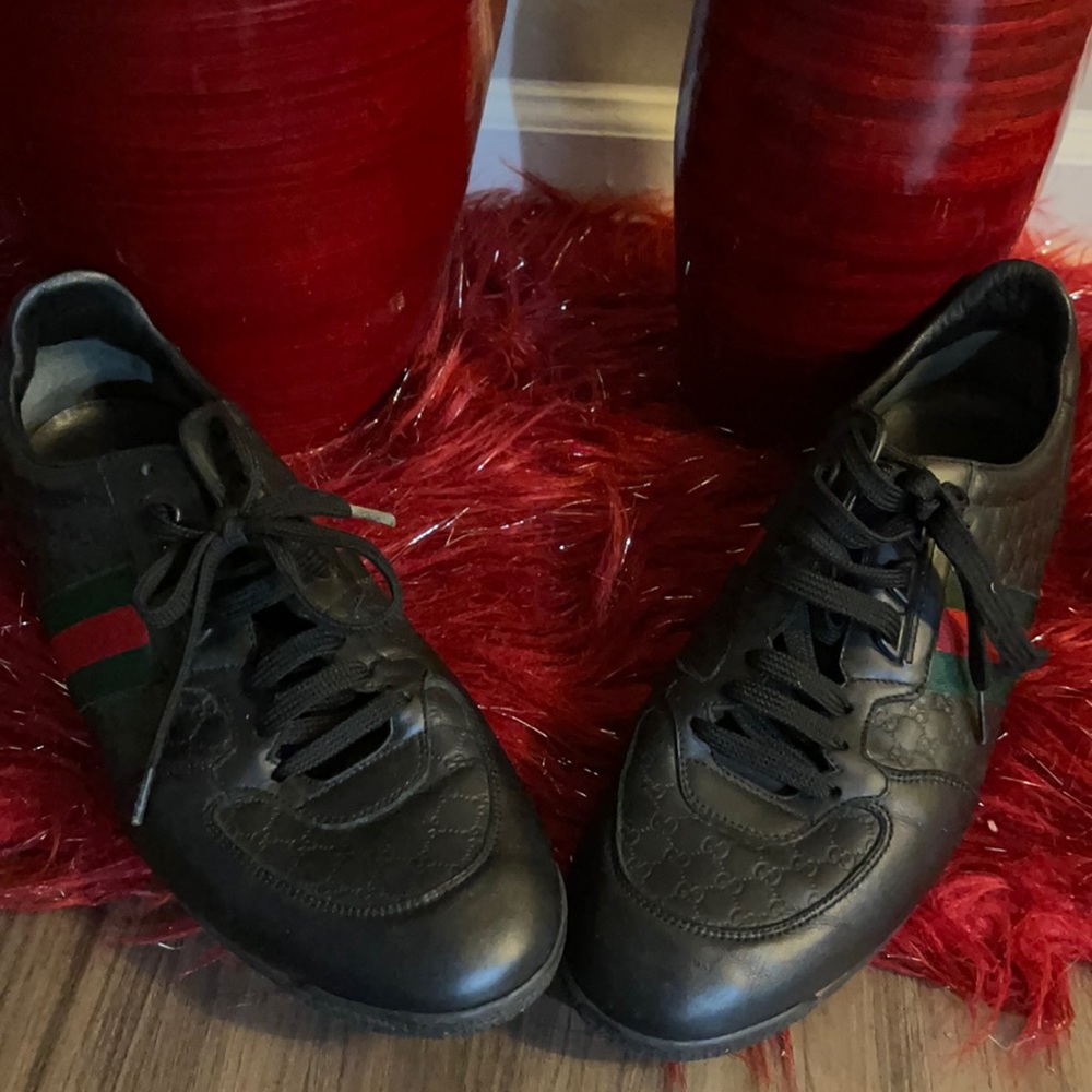 Authentic GUCCI SNEAKERS